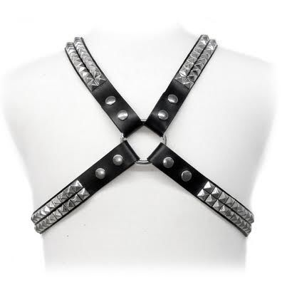 LEATHER BODY PYRAMID STUD HARNESS